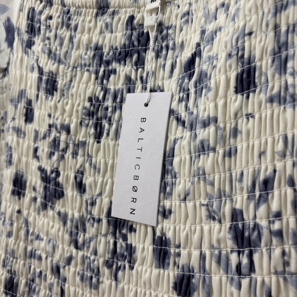 Smocked midi dress - Picture 4 of 4